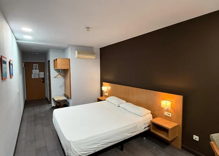 Hostal Mediterranea